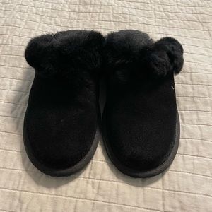 Women’s UGG Slippers